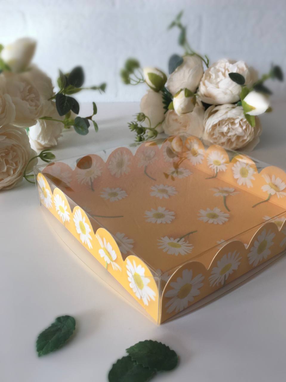 Коробка с прозрачной крышкой волна 15 см "Ромашки" — изображение 3